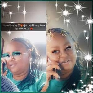 Meet your Posher, Denise